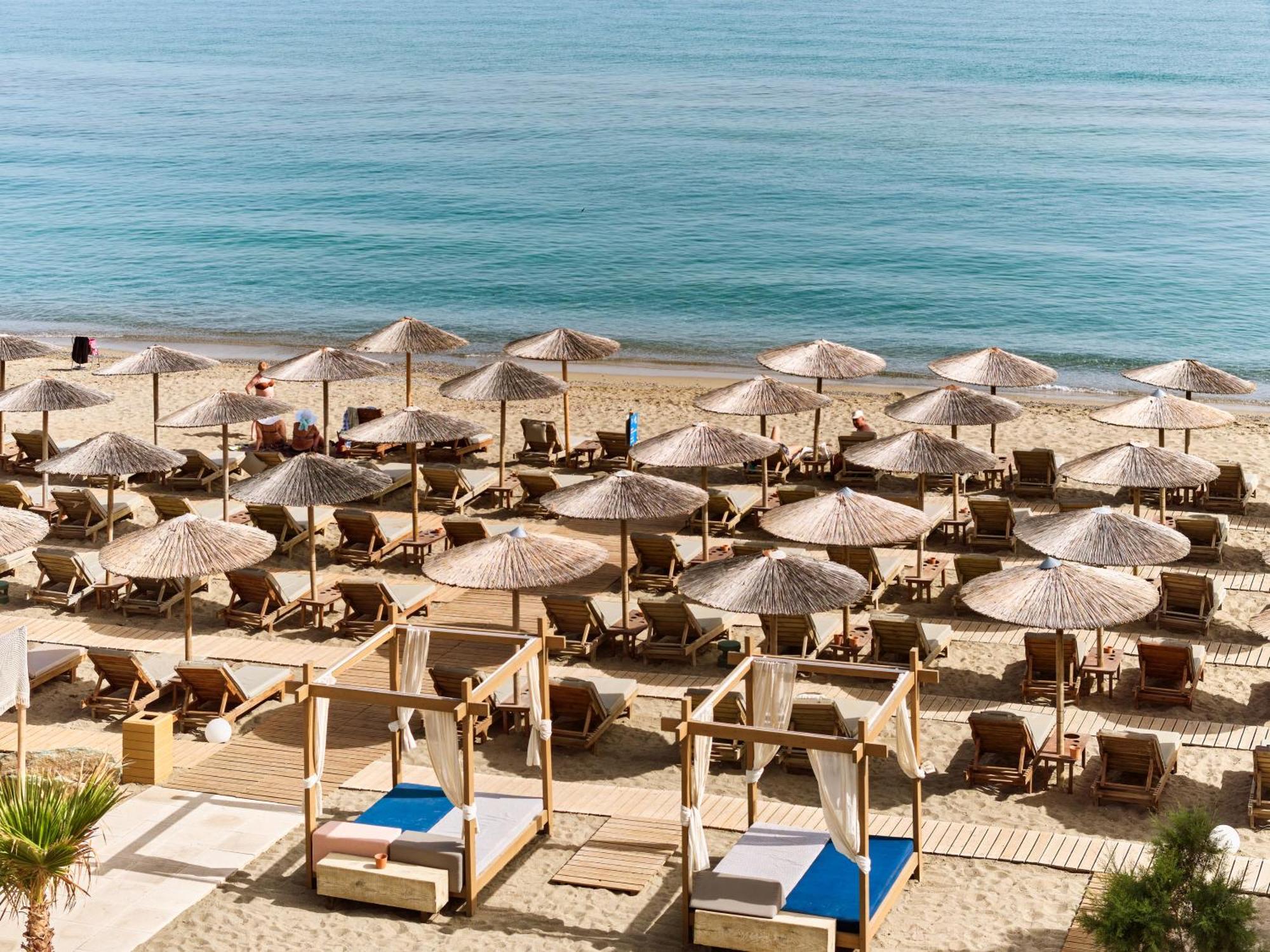 Enorme Teatro Beach Hotel Amoudara  Exterior photo